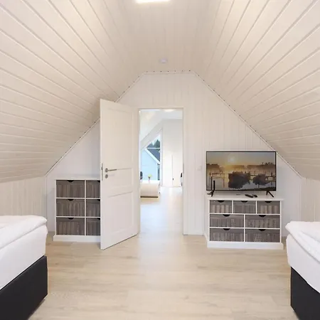 Holiday home Beautiful In With Wifi Zerpenschleuse