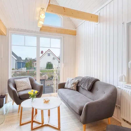2 Bedroom In *